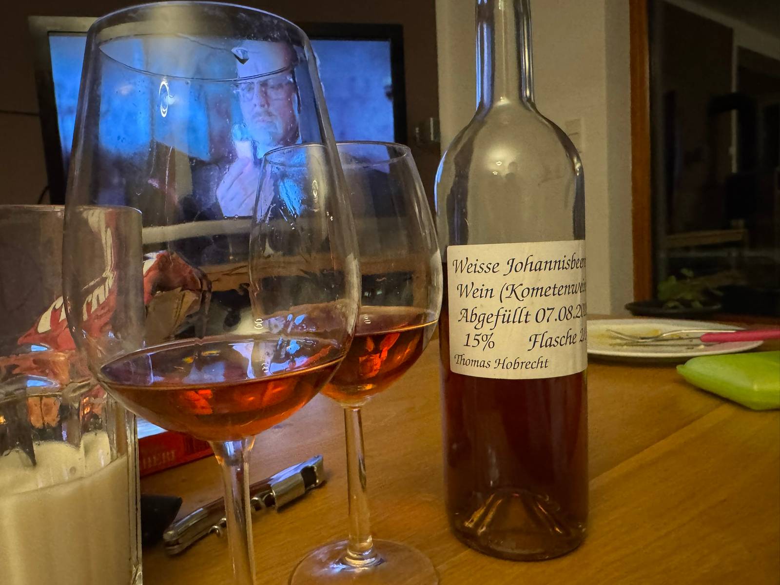 Johannisbeerwein: rote & weiße Beeren aus dem eigenen Garten