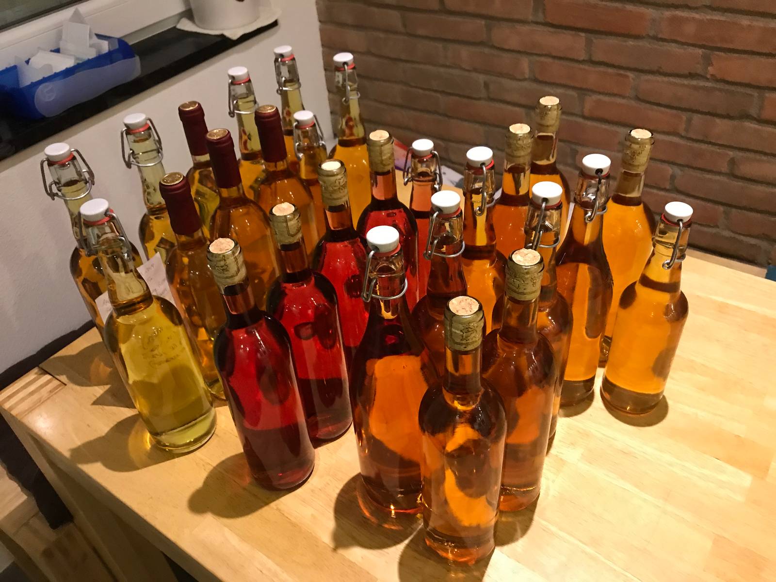 Wein lagern, etikettieren & verschenken